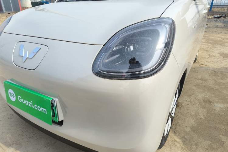 Used Wuling Hongguang MINIEV 2025 Four-Door Version Advanced Edition
