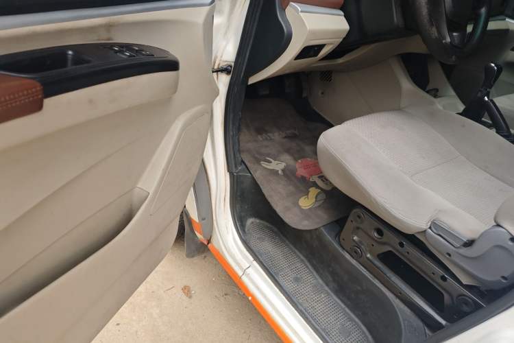 Used FORTHING Lingzhi 2019 V3 1.6L 2-Seat Standard Model China VI