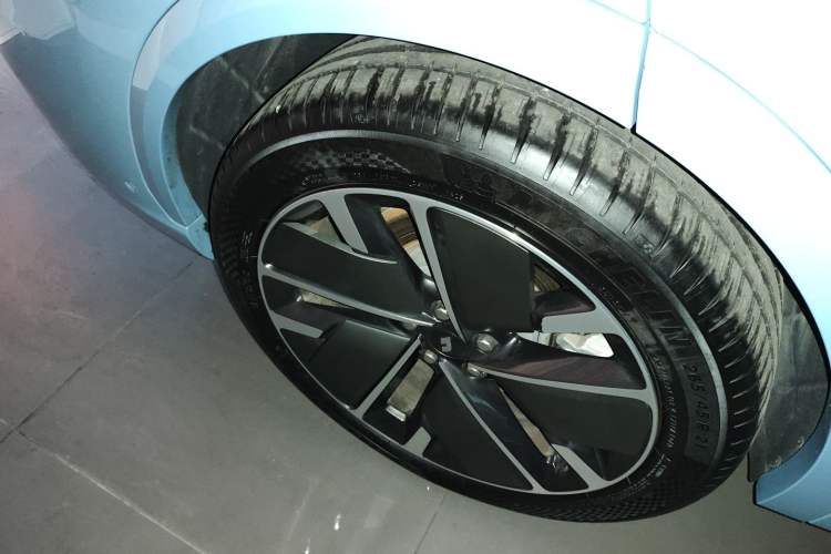 Used Li Auto L7 2025 Max Smart Refresh Edition Exterior 5