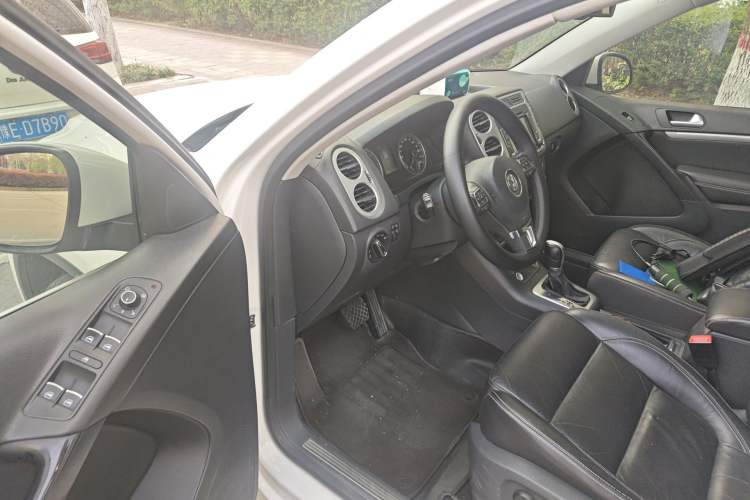 Used Volkswagen Tiguan 2016 300TSI Automatic Two-Wheel Drive Luxury Edition Driver Seat