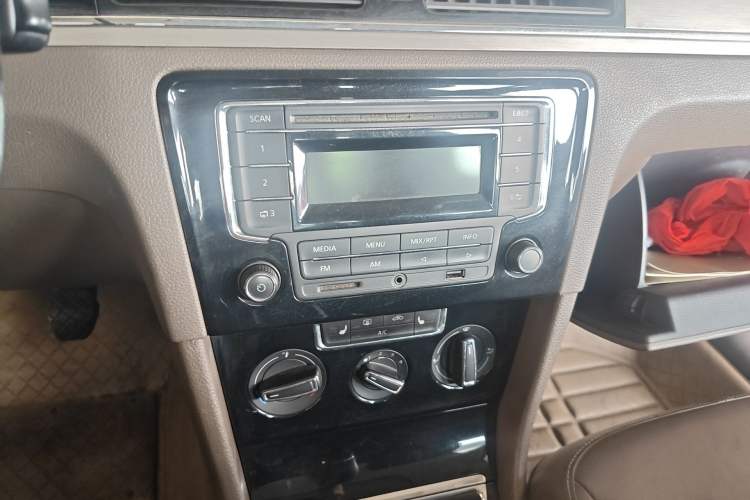 Used Volkswagen Bora 2013 1.6L Manual Comfort Model
