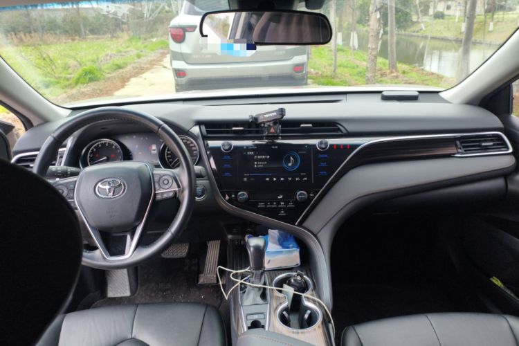 Used Toyota Camry 2019 Revised Version 2.0G Luxury Edition
