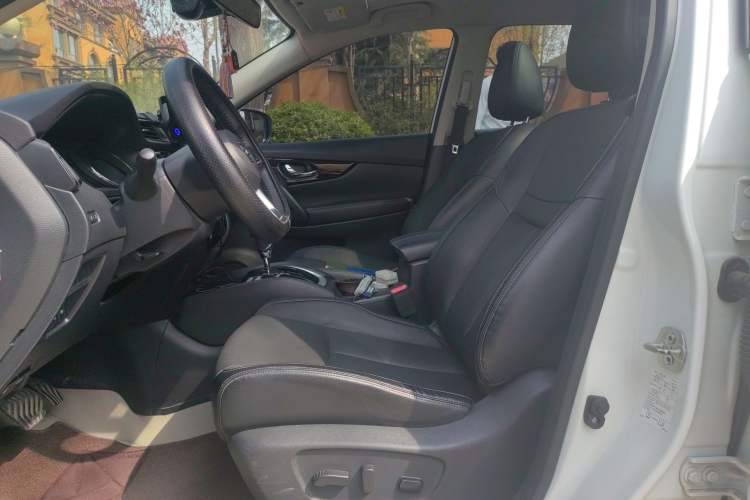 Used Nissan X-Trail 2019 2.0L CVT Smart Connect Comfort Edition 2WD
