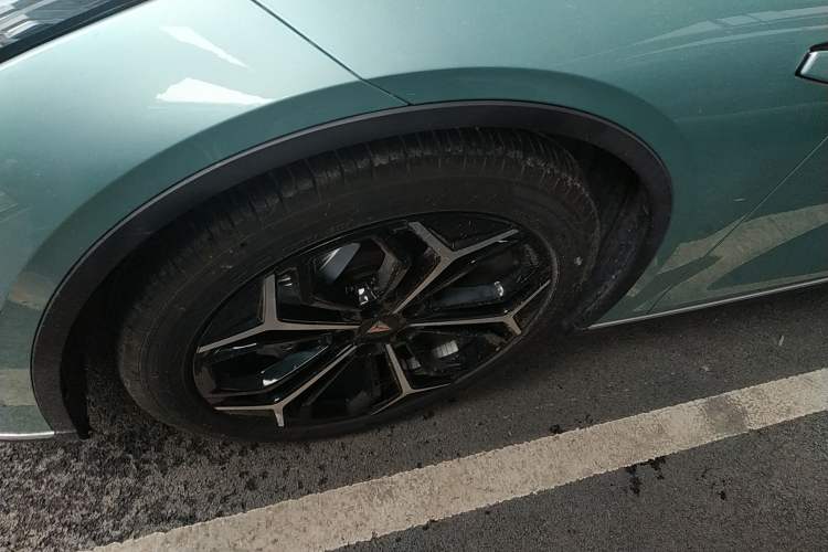 Used Deepal SL03 2023 200Max Range-Extended Version Left Front Wheel Hub