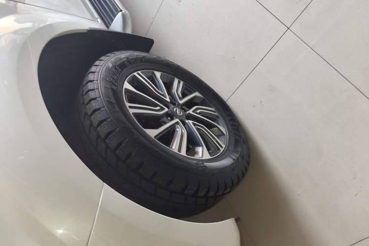 Used Nissan Terra 2020 2.5L XL Upper 4WD Automatic Four-Wheel Drive Luxury Edition Left Front Wheel Hub