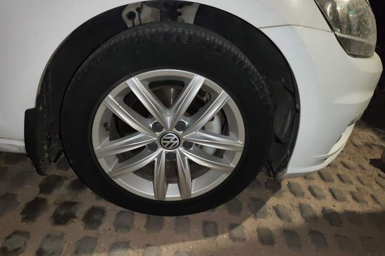 Used Volkswagen Golf 2019 280TSI DSG Comfort Version China V Standard Right Front Wheel Hub