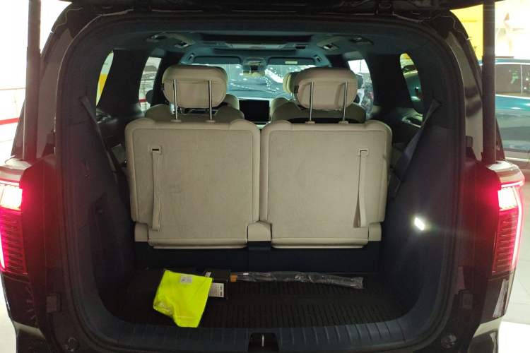 Used Zeekr 009 2022 WE Edition
