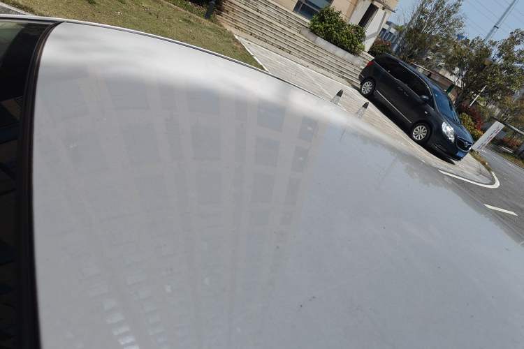 Used Mazda 3 Axela 2014 Sedan 1.5L Automatic Comfort Model Roof