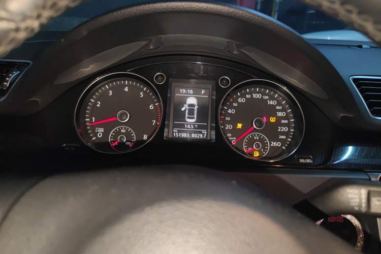 Used Volkswagen Magotan 2016 1.8TSI Luxury Comfort Model Instrument Cluster