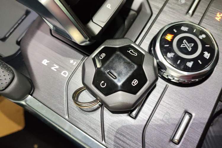 Used JETOUR Traveler 2023 2.0T All-Wheel Drive CrossPRO+