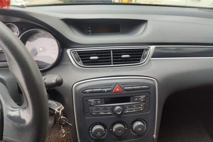 Used Peugeot 308 2014 Enjoy Edition Classic 1.6L Manual YouShang Model