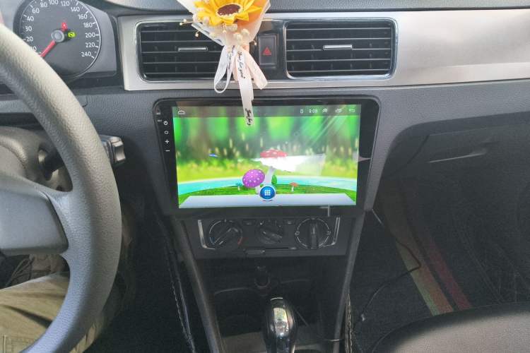 Used Volkswagen Santana 2015 1.6L Automatic Comfort Edition
