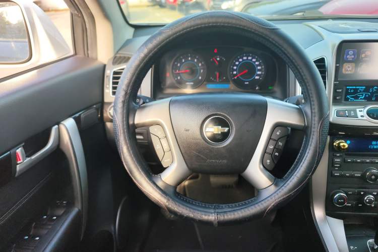 Used Chevrolet Captiva 2014 2.4L 4x4 Flagship Edition 7 Seats