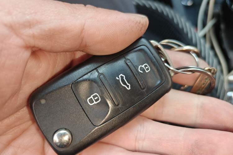 Used Volkswagen Sagitar 2018 180TSI DSG Prestige Edition Vehicle Key