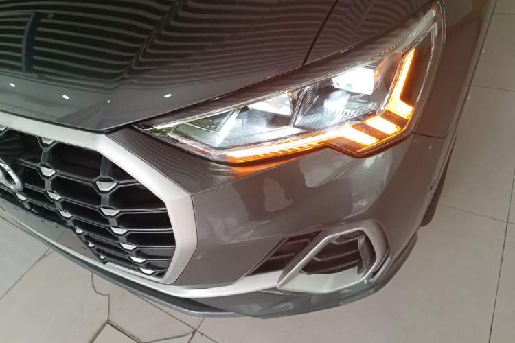 Used Audi Q3 2021 35 TFSI Fashion Dynamic Model