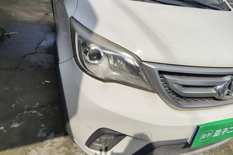 Used CHANGAN OSHAN Olisway 2014 X6 1.4L Manual Luxury Model
