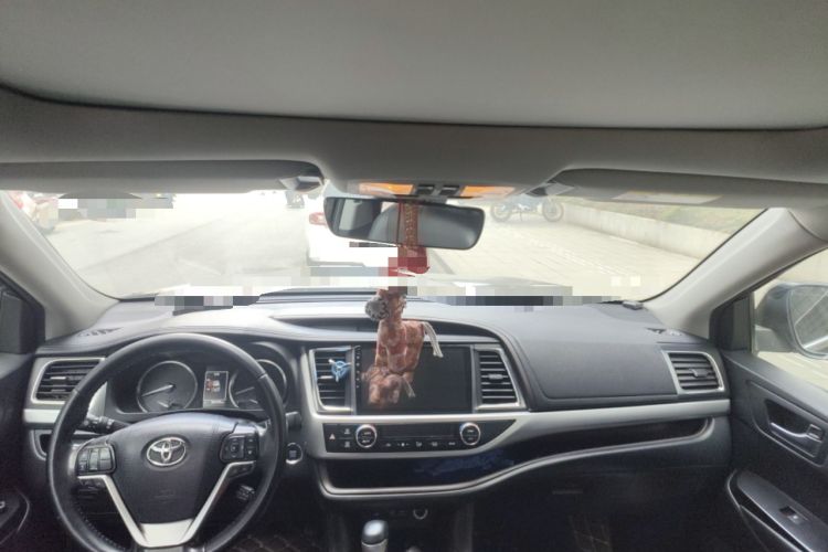 Used Toyota Highlander 2018 2.0T Four-Wheel Drive Prestige Version 7 Seats China VI Standard Headliner