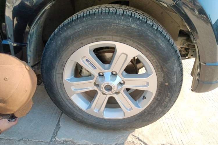 Used Haval H5 Classic 2016 Classic Edition 2.0T Manual 4x4 Prestige Model Right Front Wheel Hub