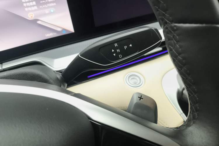 Used EXEED Lingyun 2024 400T Four-Wheel Drive Star Prestige Edition Gear Lever