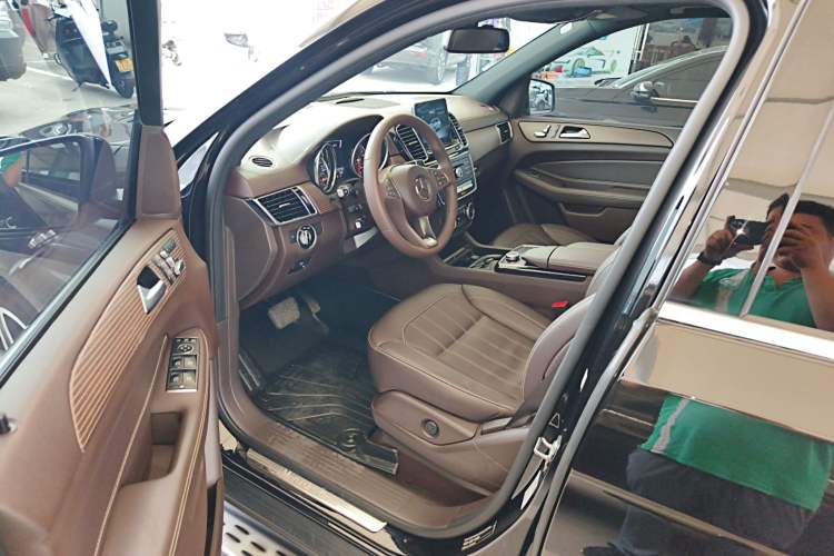 Used Mercedes-Benz GLE 2019 GLE 400 4MATIC Exclusive Edition