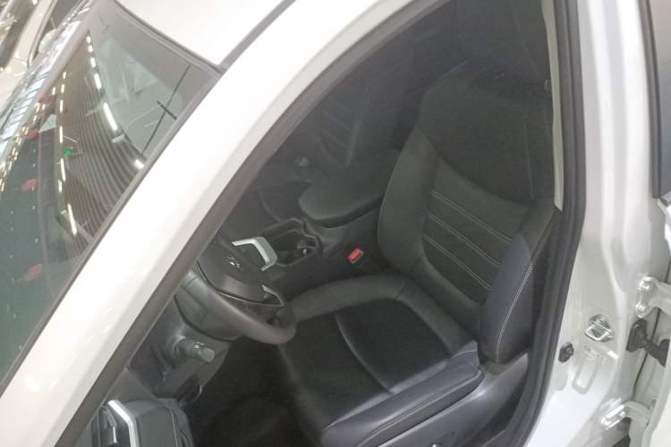 Used Toyota RAV4 2022 2.0L CVT Two-Wheel Drive Fashion Plus Edition