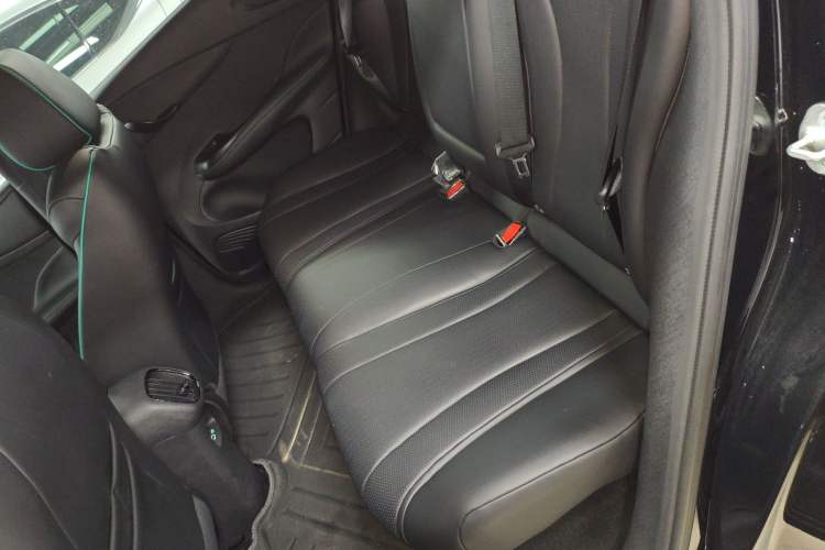 Used BYD Dolphin 2025 Intelligent Driving Version 410 km Fashion Edition
