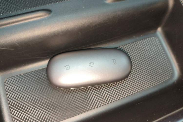 Used Li Auto L8 2023 Air model
