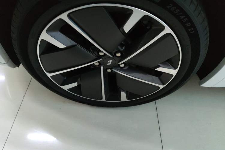 Used Li Auto L7 2025 Max Smart Refresh Edition Exterior 4