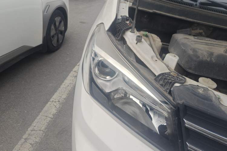 Used Dongfeng Fengon S560 2019 1.8L Manual Urban Model Right Front Headlight