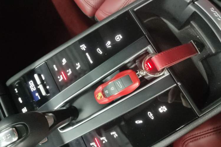 Used Porsche Macan 2023 Macan S 2.9T
