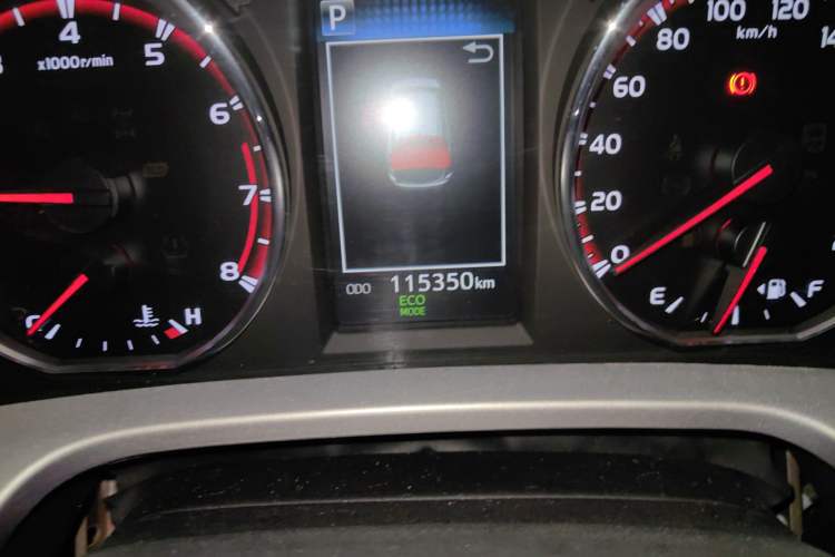 Used Toyota RAV4 2016 2.0L CVT Two-Wheel Drive Smart Edition China V Standard Odometer Close Up