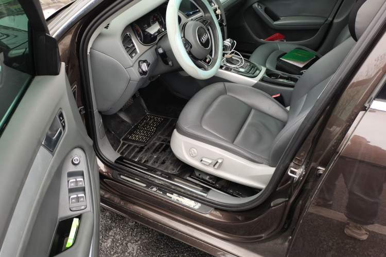 Used Audi A4L 2015 35 TFSI Automatic Standard Model Driver Seat