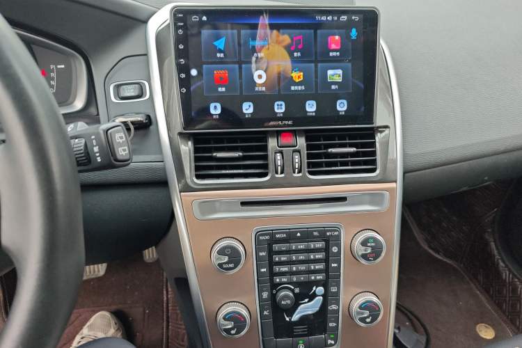 Used Volvo XC60 2017 T5 Smart Upgrade Edition