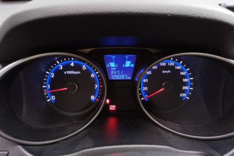 Used Hyundai ix35 2010 2.0L Manual Two-Wheel Drive New Edition GL
