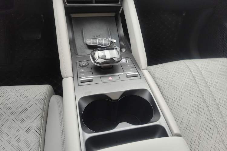 Used BYD Yuan UP 2024 401KM Beyond Edition