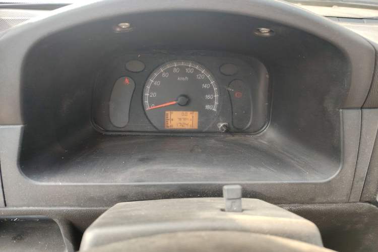 Used Wuling Zhiguang 2015 1.2L Practical LS-I Model
