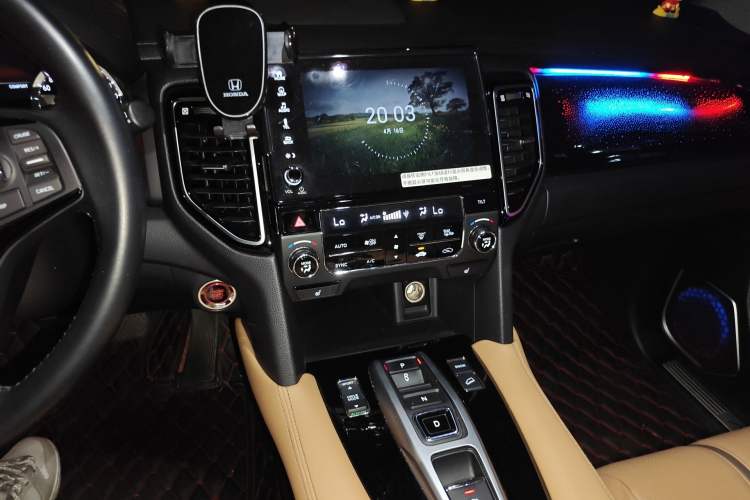 Used Honda UR-V 2020 370TURBO Four-Wheel Drive Prestige Edition Audio And AC Panel