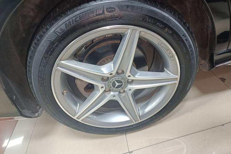 Used Mercedes-Benz E-Class 2019 Restyled E 300 L Sporty and Stylish Edition