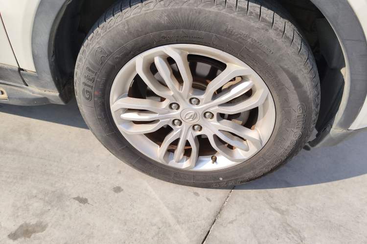 Used Land X7 2015 2.0T Panoramic Luxury Edition
