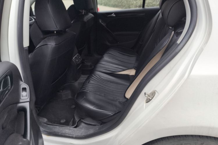 Used Volkswagen Golf 2012 1.6L Automatic Comfort Model
