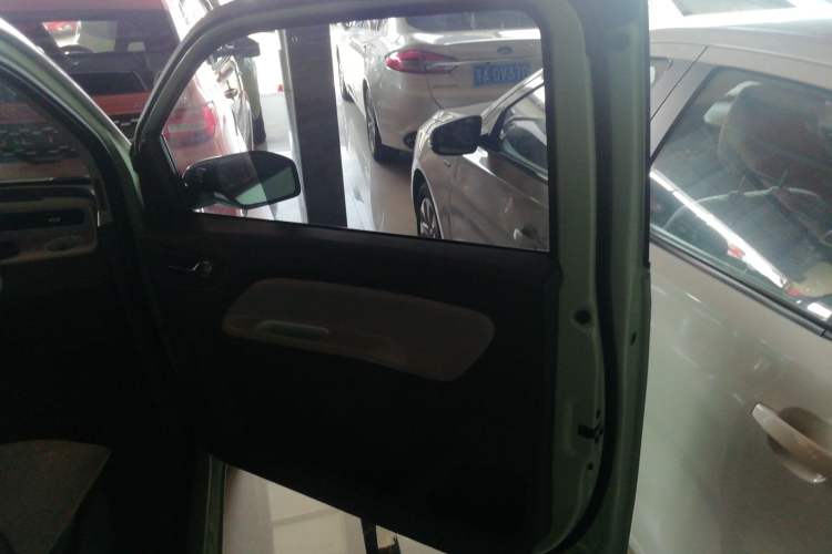 Used Wuling Hongguang MINIEV 2021 Macaron Premium Model – Lithium Iron Phosphate