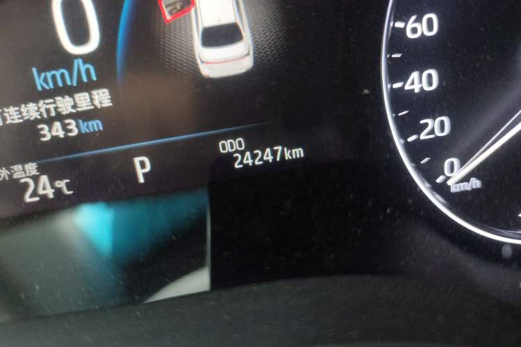 Used Toyota Avalon 2019 2.5L Touring Premium Version China VI Standard Odometer Close Up