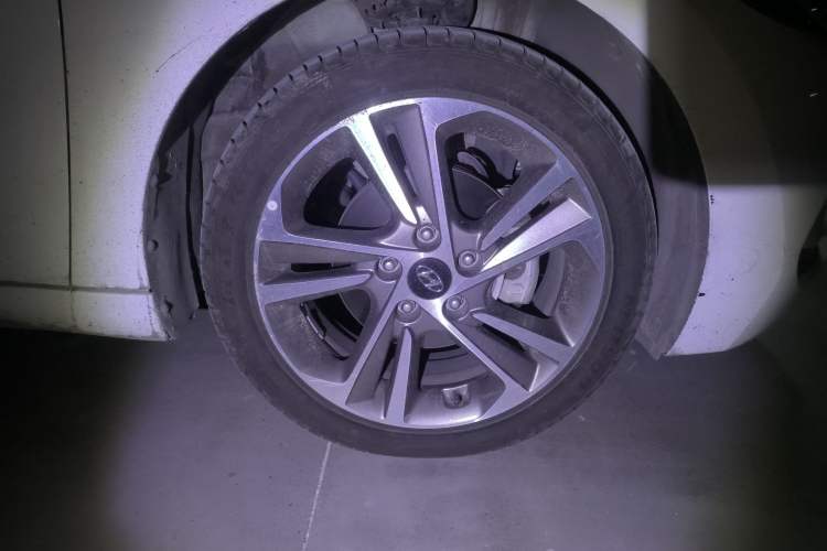 Used Hyundai Elantra (6th Generation / Lingdong) 2016 1.6L Automatic ZhiXuan – Elite Version
