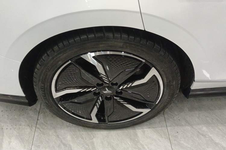 Used VOYAH PASSION 2023 Four-Wheel Drive Flagship Edition