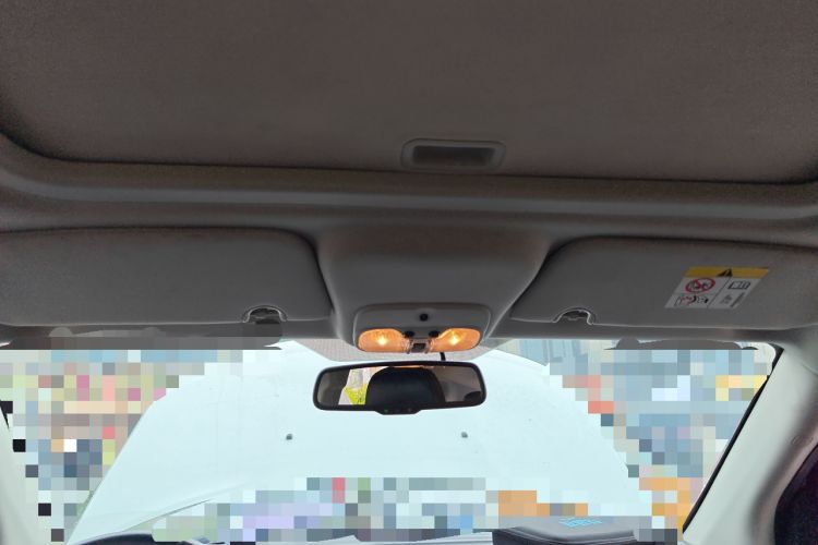 Used Jeep Compass 2013 2.4L four-wheel-drive sport version Headliner