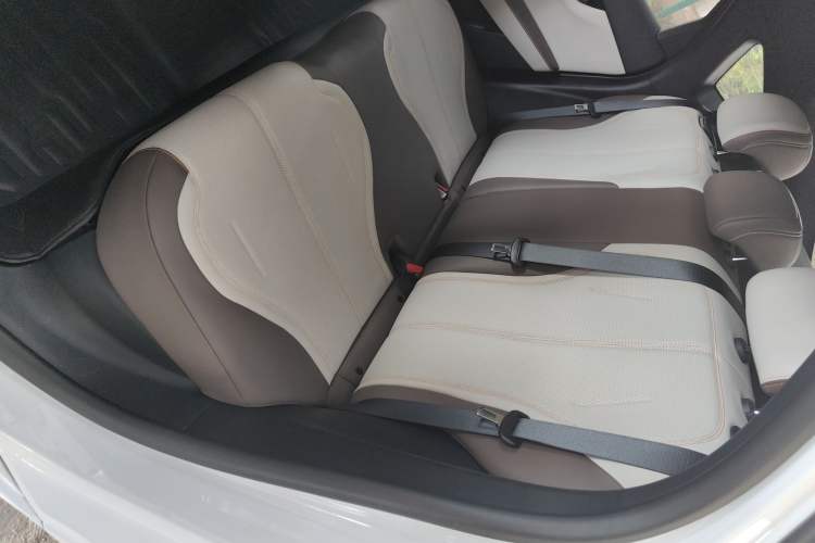 Used BYD Qin PLUS 2024 HONOR Edition DM-i 55KM Leading Model
