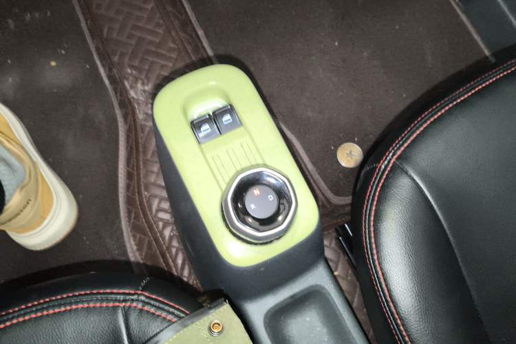 Used Geely Galaxy Panda 2023 Panda Mini 200km Endurance Bear