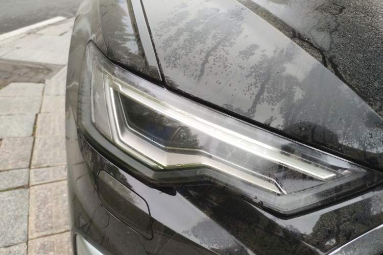 Used Audi A6L 2024 40 TFSI Luxury Dynamic Edition Right Front Headlight