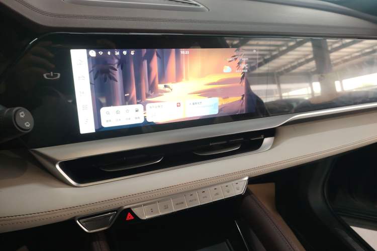 Used Geely Auto Monjaro L 2021 2.0TD DCT EVO Two-Wheel Drive Prestige Version Audio And AC Panel