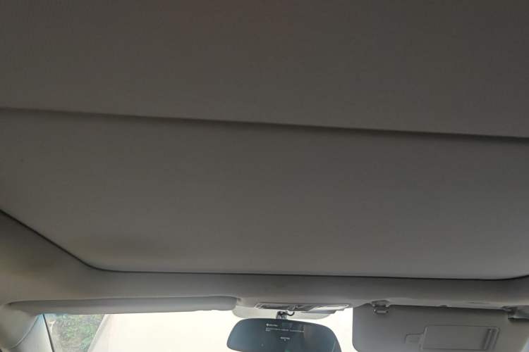 Used Hyundai Mistra 2014 1.8L Automatic Deluxe DLX Model
